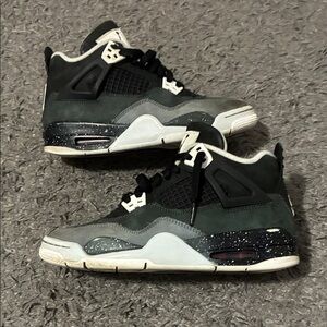 Jordan 4 fear